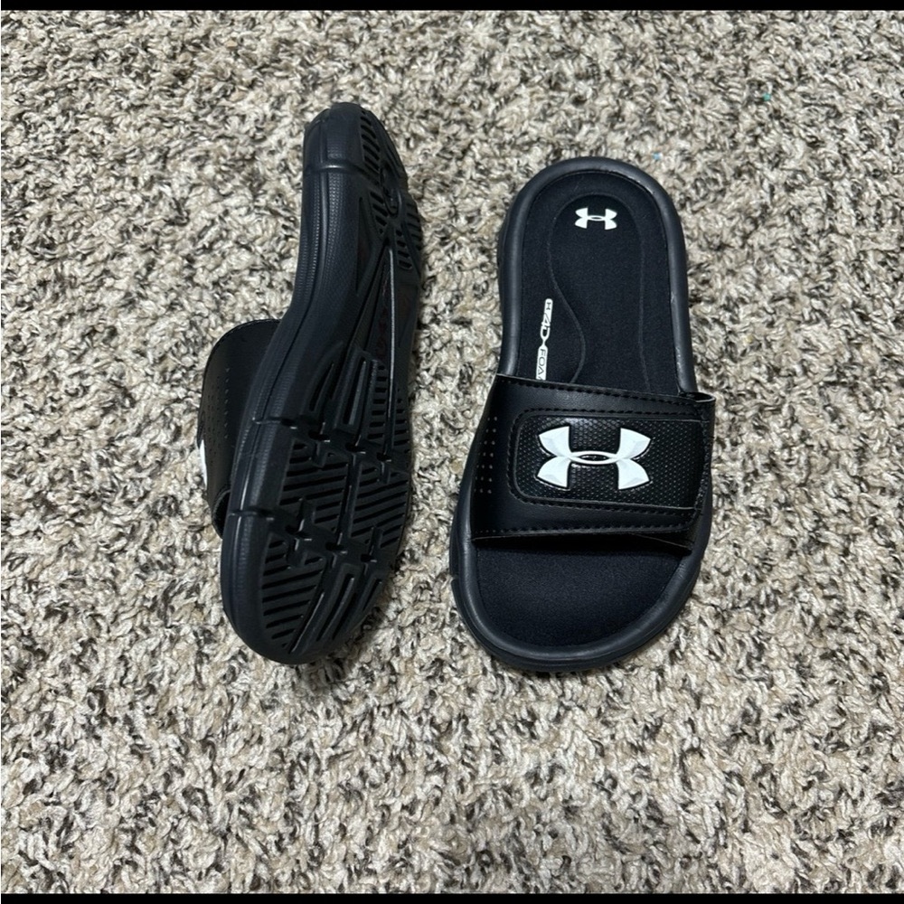 Boys Under Armour shoes